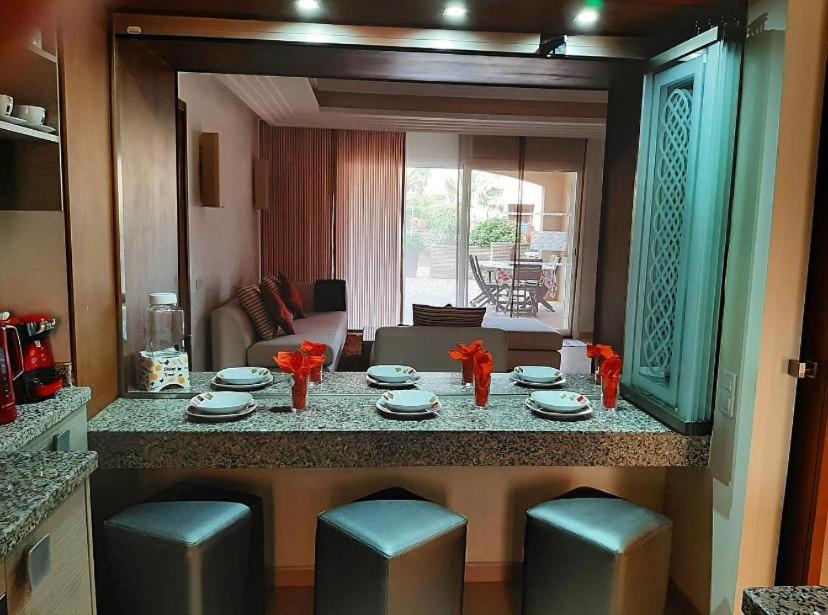 Paradis Plage Pieds Dans L'Eau - Superbe Appartement & Jaccuzi 阿加迪尔 外观 照片