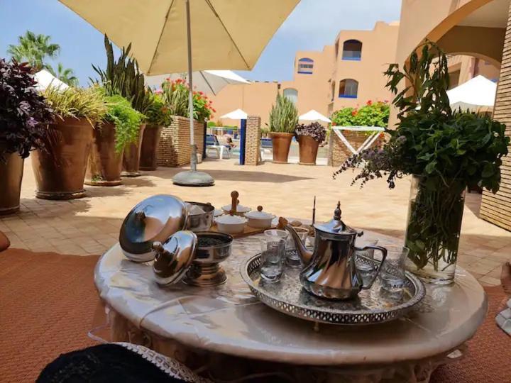 Paradis Plage Pieds Dans L'Eau - Superbe Appartement & Jaccuzi 阿加迪尔 外观 照片